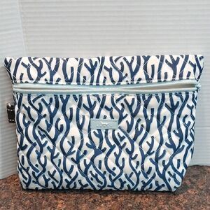Scout Navy and White Cosmetic Bag